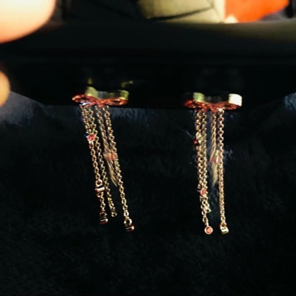 Coach Pink Bow Chain Earrings​​​​​​​​​ NWT - Picture 3 of 3